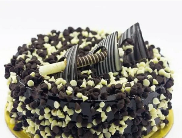 Chocho Chips Cake - Half