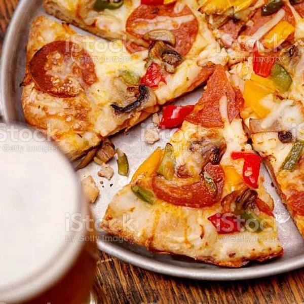 Deluxe Margrita Pizza - Medium 