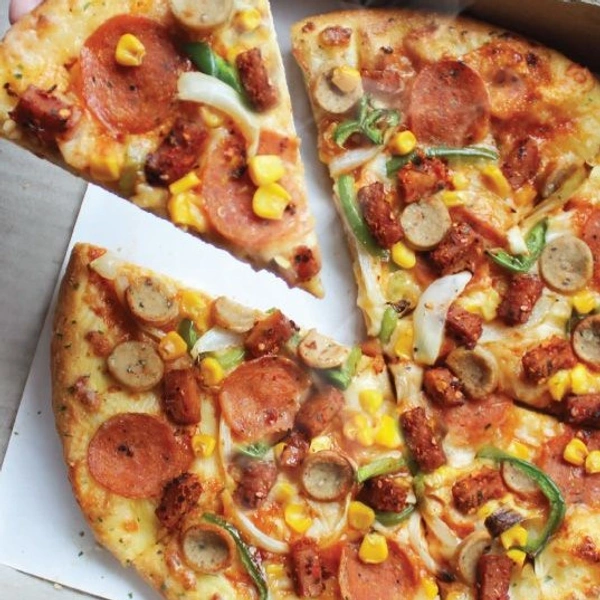 Chicken Dominator Pizza - Small