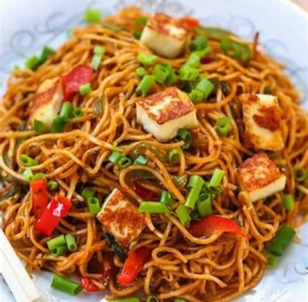 Paneer Chowmein - Half