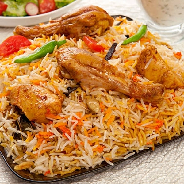 Hydrabadi Chiken Dam Biryani  - Half