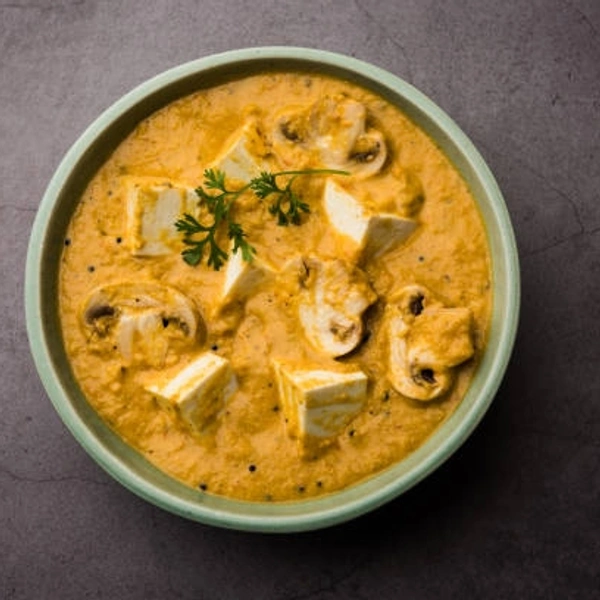 Mushroom Paneer Masala  - Half