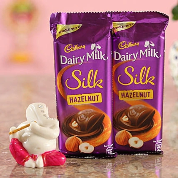 Silky Hazelnut 