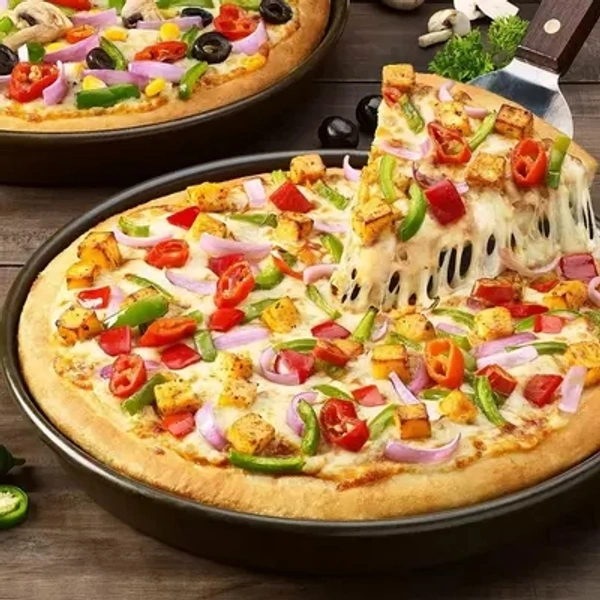 Paneer Tikka Pizza 
