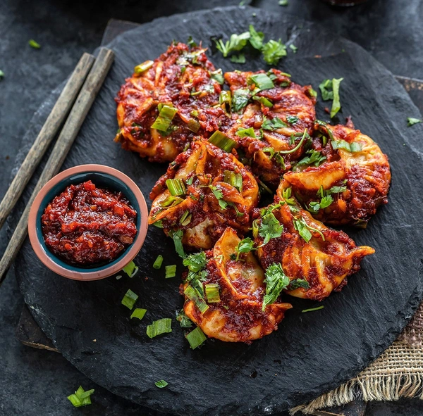 Veg Schezwan Momo (5 Piece )