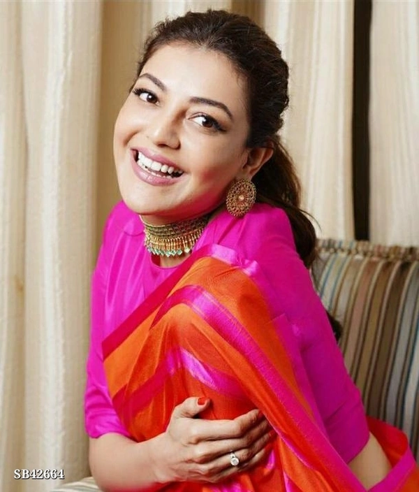 saree*Presenting Enchanting Yet Breathable Organic Banarasi Sarees For Intimate And Big Fat Indian Weddings, That Are Light On Your Skin And Uplift Your Wedding Shenanigans! - Free Size 