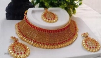 Bridal set*BRIDAL STONE JWELLERY SETName: STONE JWELLERY SETBase Metal: AlloyStone Type: Artificial StonesSizing: AdjustableType: Necklace Earrings Maangtika - Free Size 