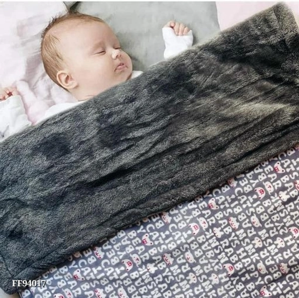 Warm Baby Blanket All new Warm Baby Blanket* 👶 ♥️🔫**All new Warm Baby Blanket* 👶 ♥️🔫*For online* ♠️ - Multi-color