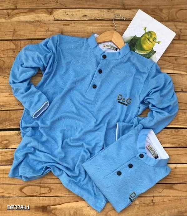 Ban Collar  Full Sleeve**Premium Quality D & G Ban Collar T-shirt Article*😍😍😍😍😍😍😍*BRAND:- D & G*         *Ban Collar Tshirt*    *Premium Quality* - multicolored, L
