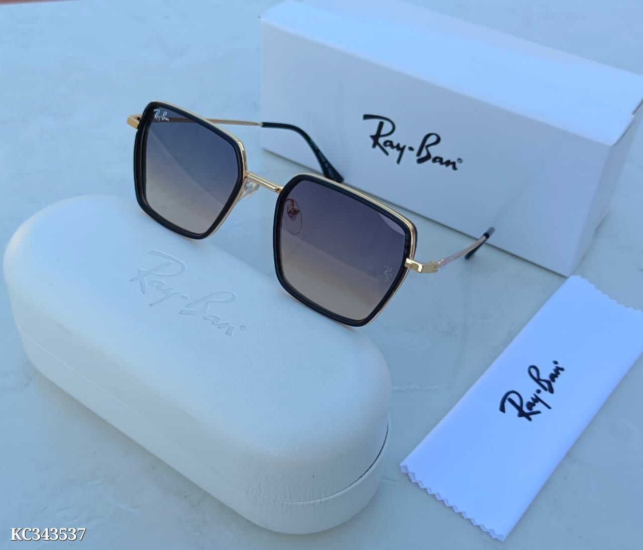 Ray-Ban Green Rectangular Unisex Sunglasses