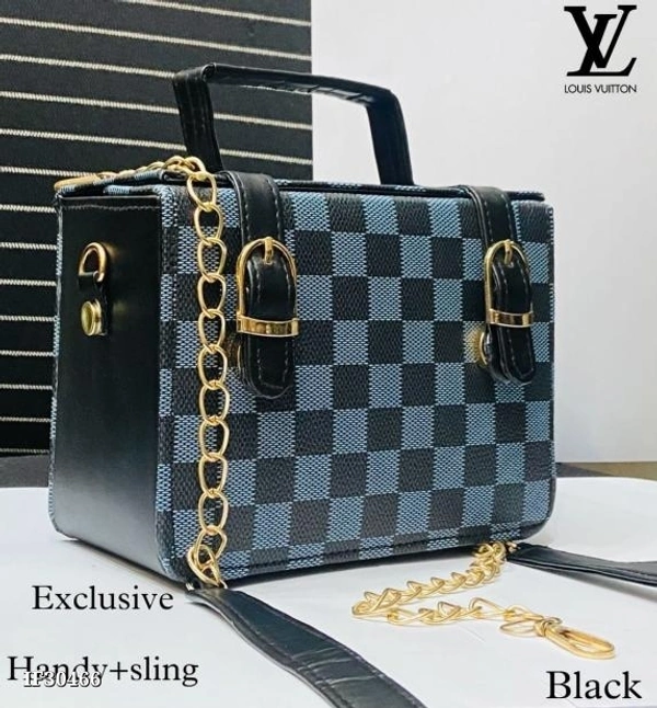 NEW ARRIVAL*_ Attractive look_*Awesome quality**jelly  box with in side coin pocket .**With long belt**Gold mattel chain belt**Very fancy n partywear bag.* *Provid video for quality check*🎥👆*Size 7/6Aroubd - multicolored, 7/6