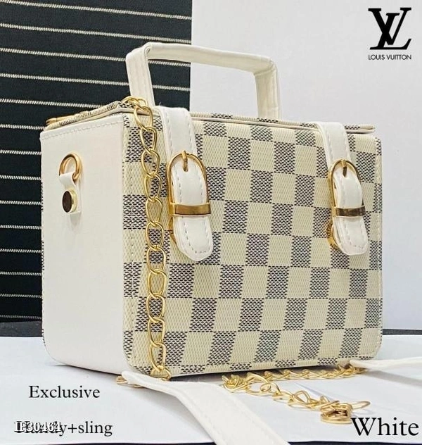 NEW ARRIVAL*_ Attractive look_*Awesome quality**jelly  box with in side coin pocket .**With long belt**Gold mattel chain belt**Very fancy n partywear bag.* *Provid video for quality check*🎥👆*Size 7/6Aroubd - multicolored, 7/6