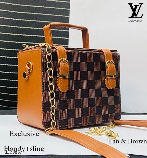 NEW ARRIVAL*_ Attractive look_*Awesome quality**jelly  box with in side coin pocket .**With long belt**Gold mattel chain belt**Very fancy n partywear bag.* *Provid video for quality check*🎥👆*Size 7/6Aroubd - multicolored, 7/6