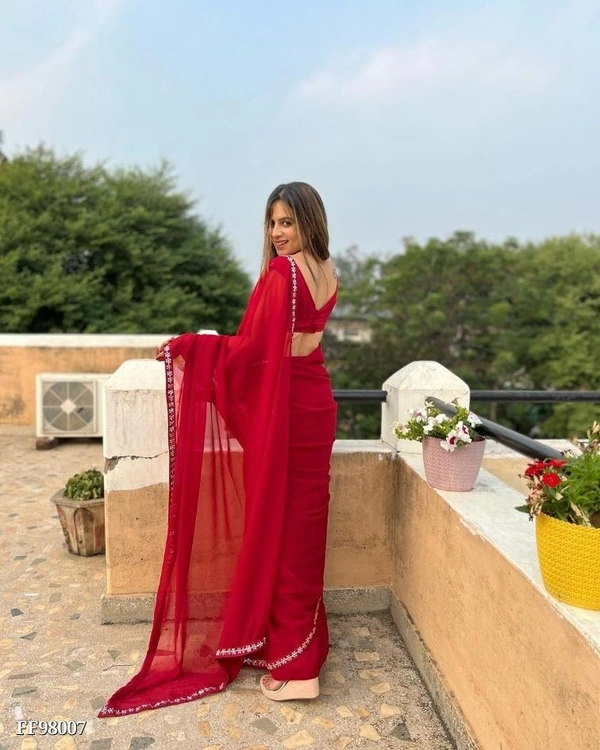Catalog Name: *Dk Super Hit Georgette Saree, video available* - multicolored
