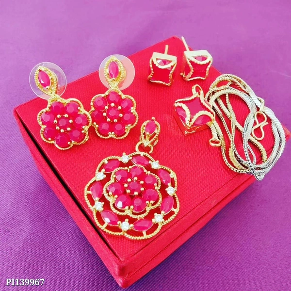 Rose gold  Catalog Name: *Jewellery Sett Sr*Beautiful AD Pendant set Combo With Chain - gold