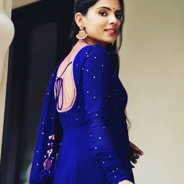 Top With Dupatta*TOPFabric    :   Foux GorgetteWork.     :   Diamond work with Lace broder - rtcInner    :    Micro - Blue, XL