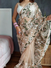 Organza  Catalog Name: *Peach 🍑 Soft Organza Sarees**SUPERHIT DESIGN*  *Saree fabric*:- *PURE ORGANZA*    - Silver, Free