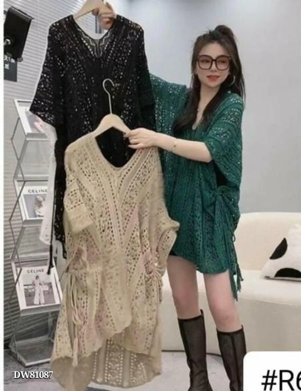 Batwing  Catalog Name: *💳 Poncho 💳**Beautiful batwing sleeve poncho*  - multicolored, Free