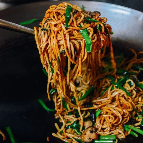 Schezwan  Noodles- Egg , Chicken - 