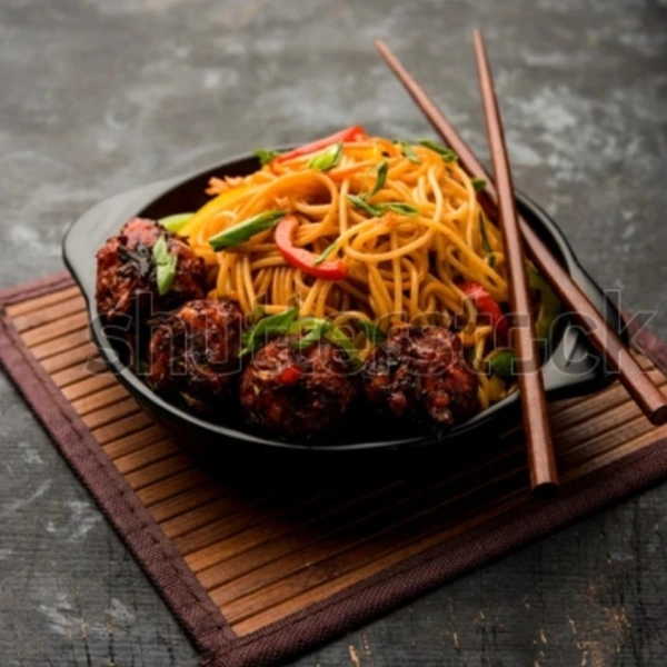 Egg Noodles +VEG Manchurian Combo