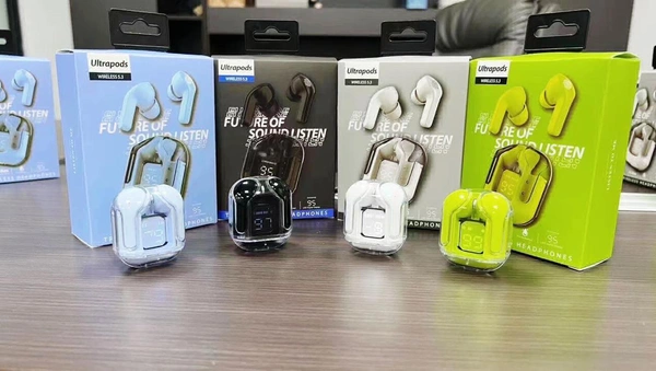 Ultra Pro Buds - Green, Free
