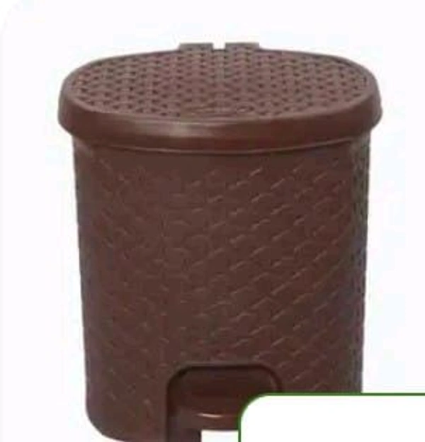 Cello Plastic Pedal Dustbin 12ltr.
