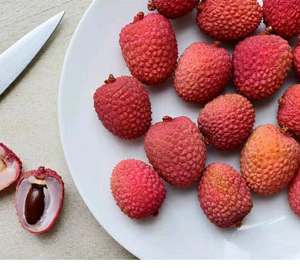 Farm Fresh Lychee / Litchi 500gm.