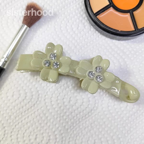 Sisterhood Banana Clip C31044