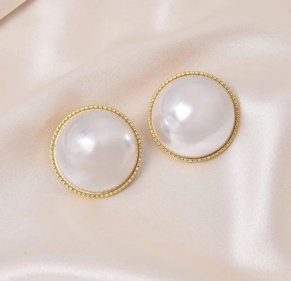 Sisterhood Imported Korean Earring K40058