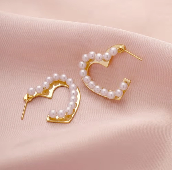Sisterhood Imported Anttarnish  Korean Earring K40328
