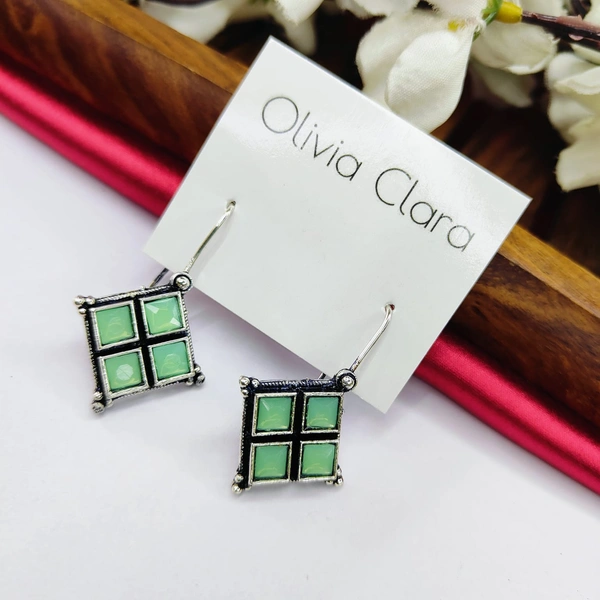 Sisterhood Oxisided Earring 11