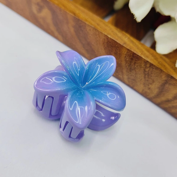 Sisterhood Flower Clip 4