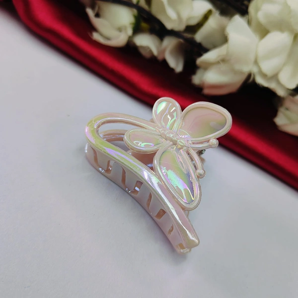 Sisterhood Butterfly  Clip 6