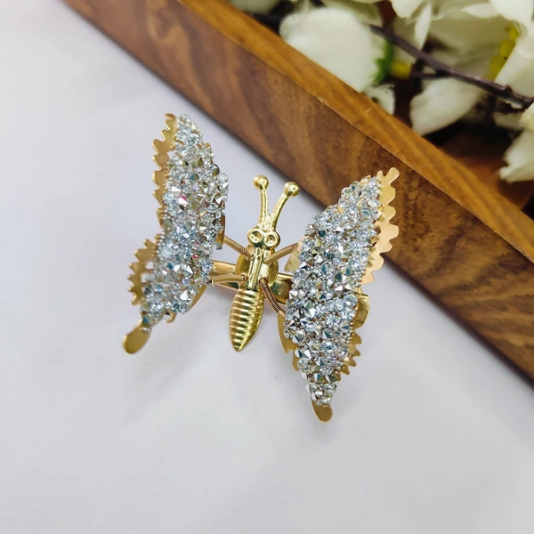 Sisterhood Dancing Vintage butterfly clip 5