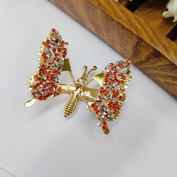 Sisterhood Dancing Vintage butterfly clip 3