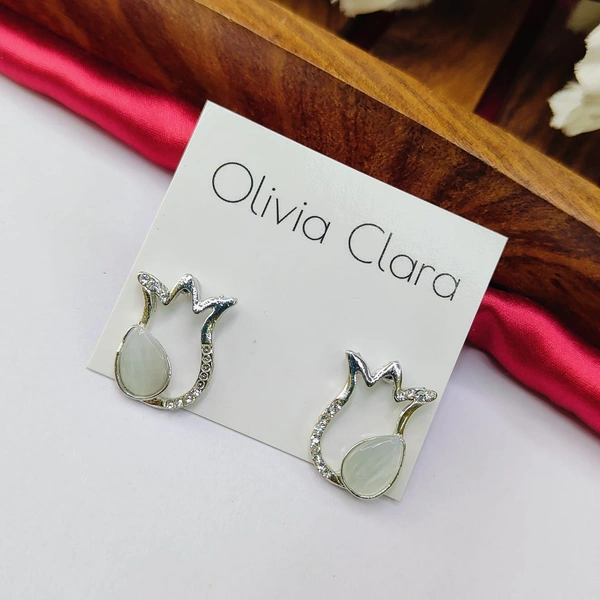 Sisterhood Earring 9