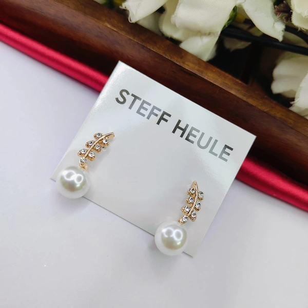 Sisterhood Pearl Earring 1