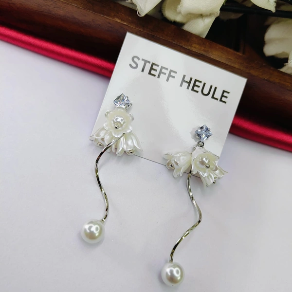 Sisterhood Pearl Earring 3