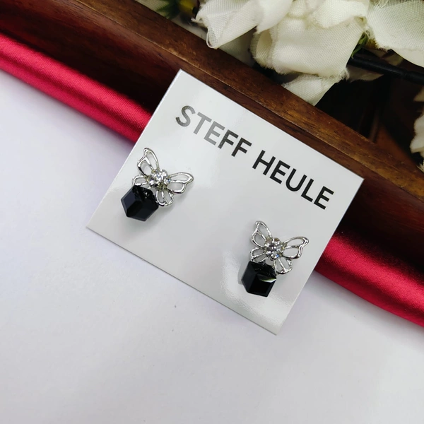 Sisterhood Earring 1