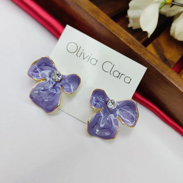 Sisterhood Cute 3 Petal golden plated Earring1