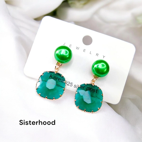 Sisterhood Pearl Glass earring 4