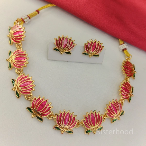Sisterhood Lotus Neckale set  6