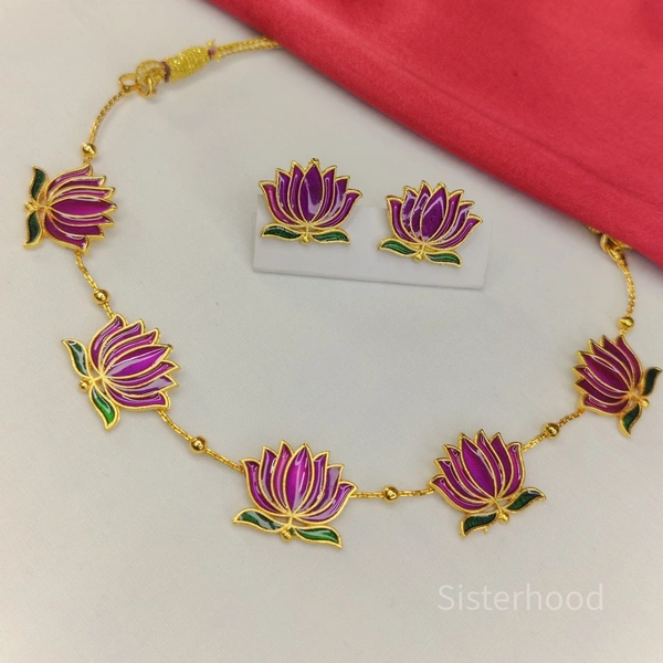 Lotus Neckale set  1