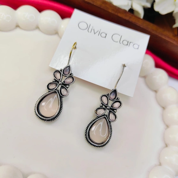 Sisterhood oxisided Earring 20