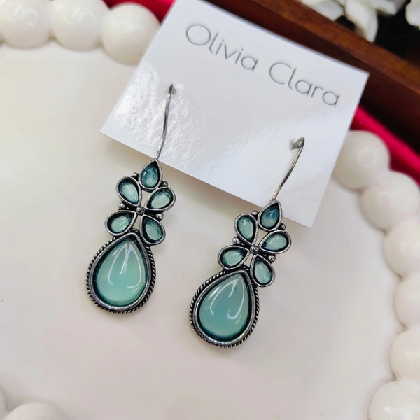 Sisterhood oxisided Earring 10