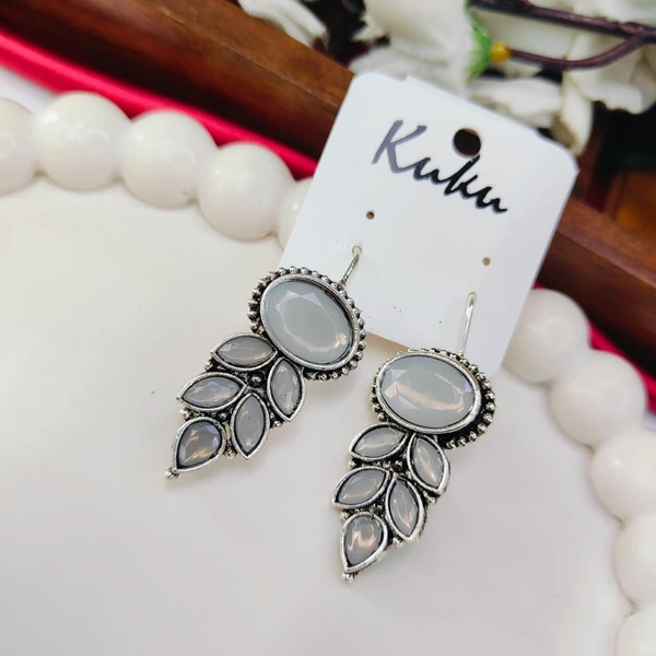 Sisterhood oxisided Earring 19