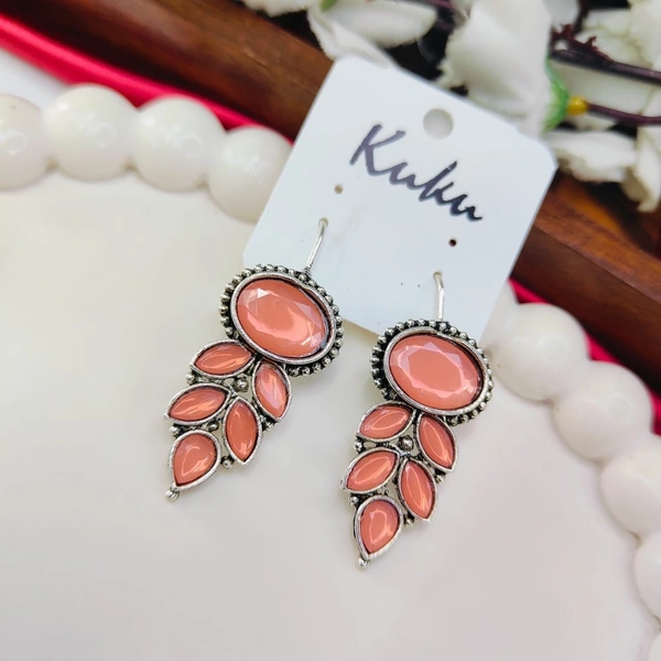 Sisterhood oxisided Earring 16