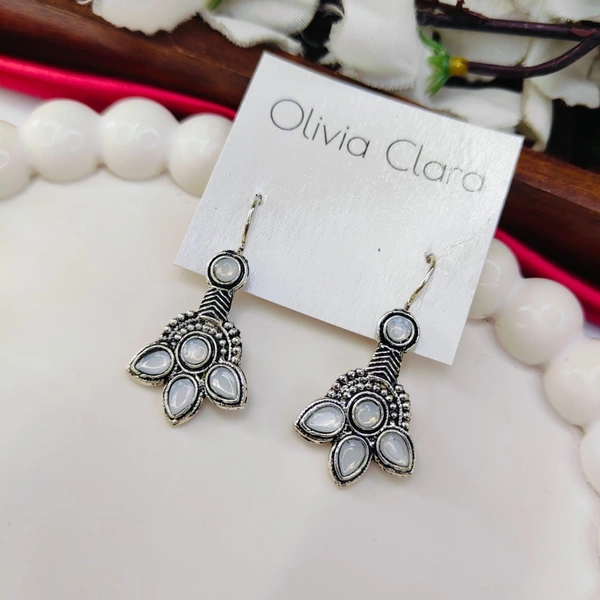 Sisterhood oxisided Earring 9
