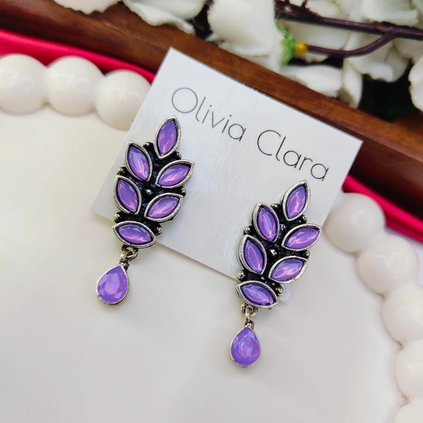 Sisterhood oxisided Earring 17