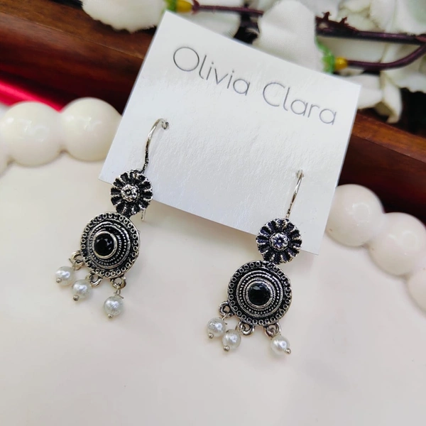 Sisterhood oxisided Earring 8